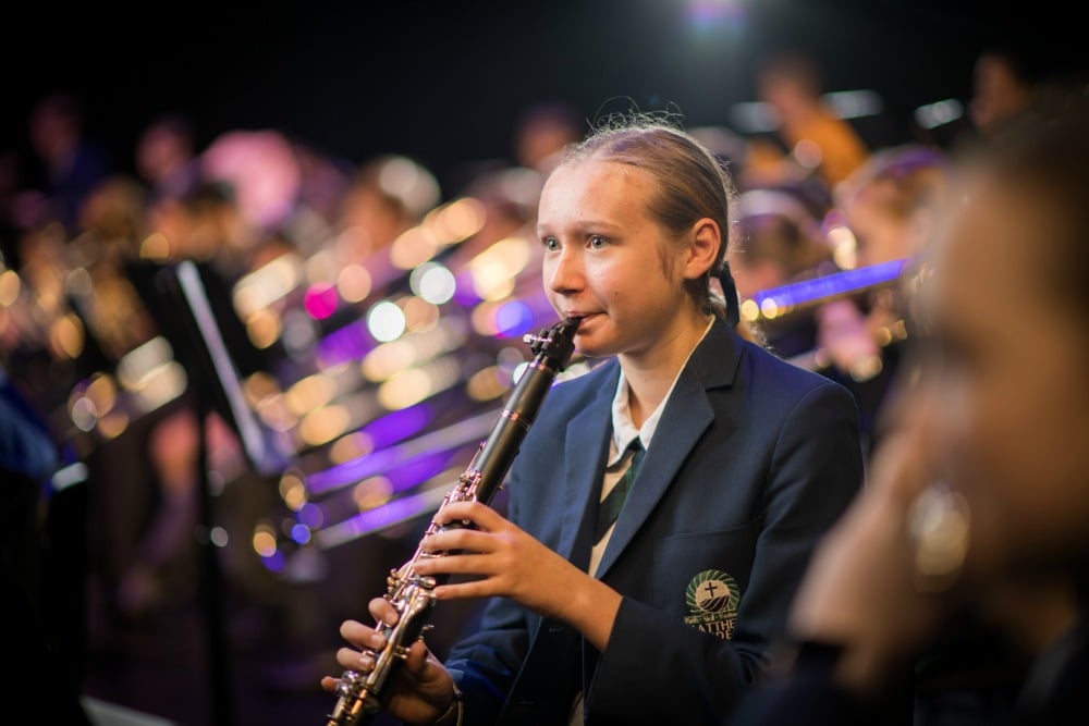 Flinders-music-girl-in-band