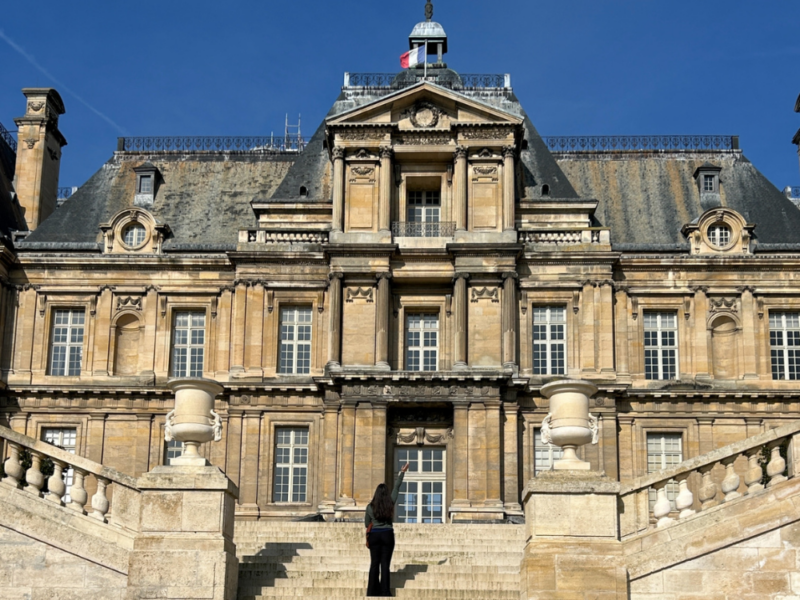 Paris Round Square Exchange building